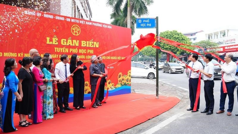 Phường Yên Hoà gắn biển tên phố mới mang tên danh nhân Học Phi