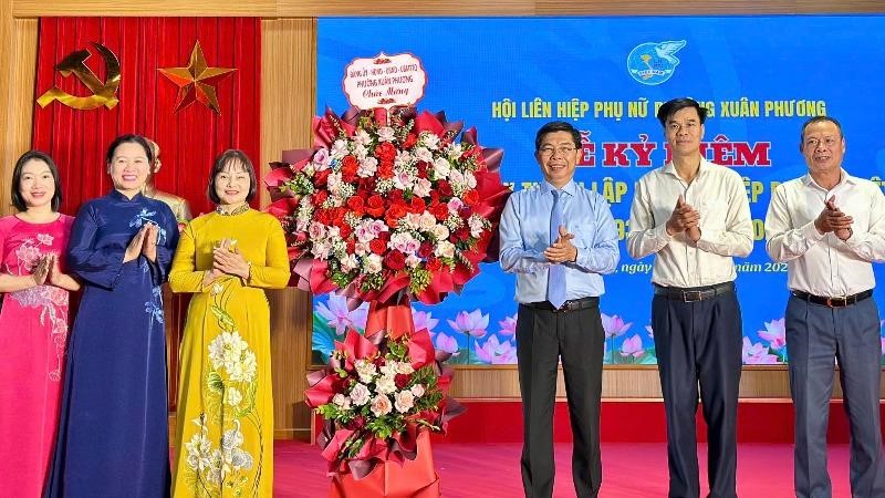 Phụ nữ Xuân Phương góp phần xây dựng phường văn minh, hạnh phúc
