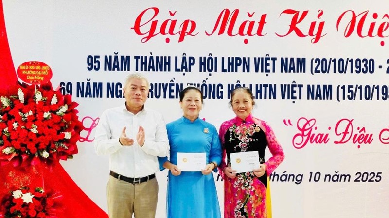 Hội LHPN phường Đại Mỗ liên hoan văn nghệ “Giai điệu tháng 10“