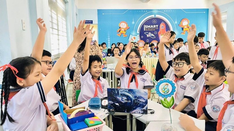 Thí điểm giáo dục trí tuệ nhân tạo cho học sinh phổ thông