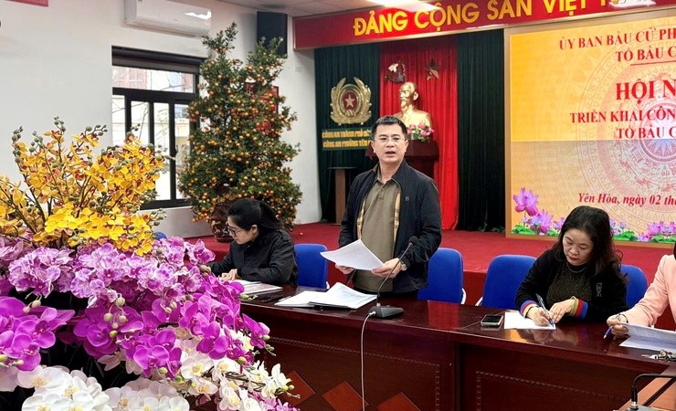 Ban Bầu cử số 2 Ủy ban Bầu cử phường Yên Hòa họp triển khai công tác bầu cử
