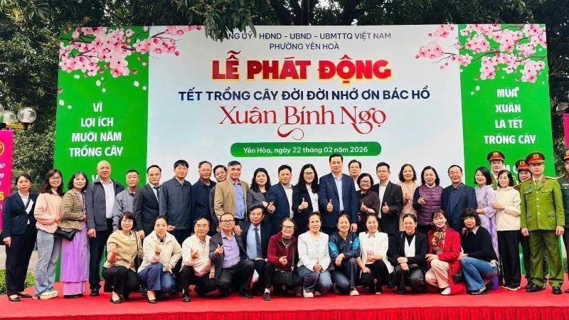 Phụ nữ Thủ đô hưởng ứng Tết trồng cây