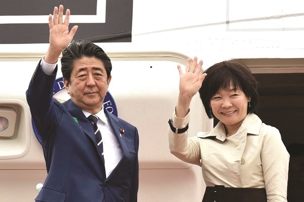 Những điều đặc biệt về phu nhân của cố Thủ tướng Nhật Bản