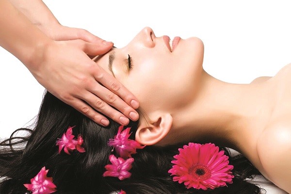 Trào lưu gội đầu dưỡng sinh để chăm sóc sức khỏe
