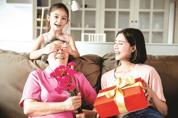 Yêu thương bằng... khắc khẩu