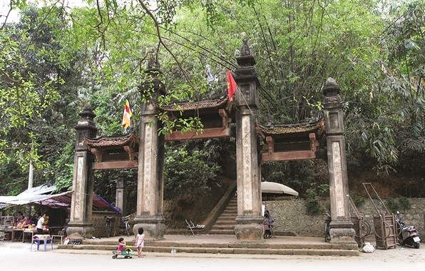 Đình Cả làng Yên nơi thờ Tam vị Thánh Tản