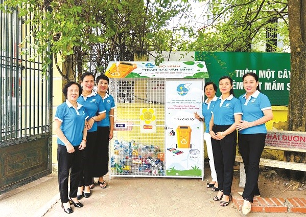 Phát huy vai trò của phụ nữ chống rác thải nhựa, bảo vệ môi trường