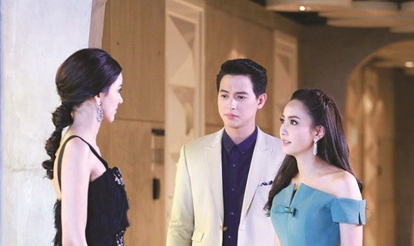 Vì tiền cạn cả tình thân