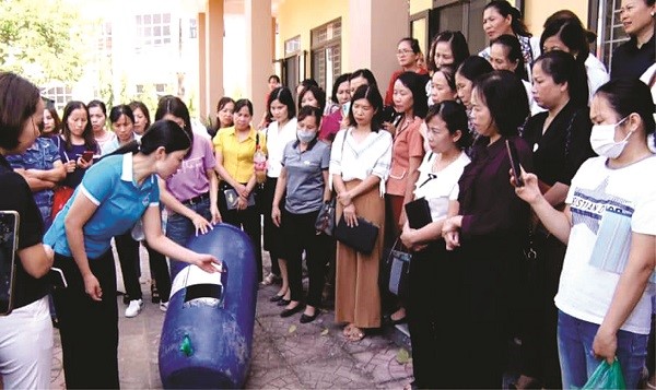 Môi trường sạch xanh nhờ bàn tay hội viên phụ nữ