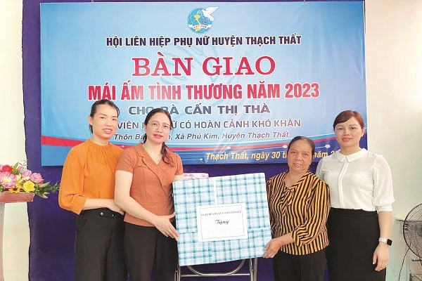 Chăm lo và hỗ trợ phụ nữ phát triển kinh tế