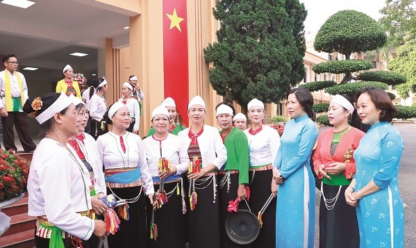 Phụ nữ Hà Nội sẵn sàng bước vào một năm mới với những thành công mới