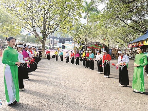 Đến Ba Vì xuân này 