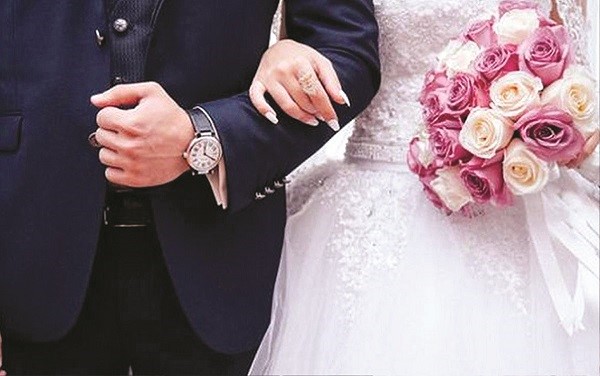 Kết hôn, sinh con để thực hiện trách nhiệm với gia đình và xã hội