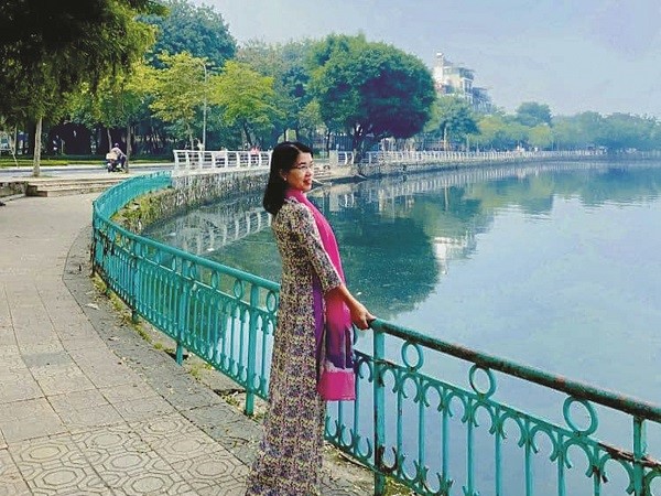 Một sớm mai đến với Hồ Tây