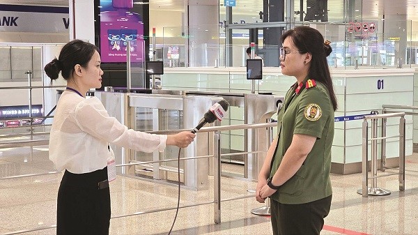 Sống hết mình với nghề “cầm bút”