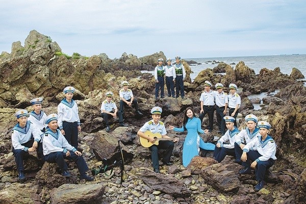 NSƯT Khánh Hòa: Trường Sa là tình yêu lớn nhất, sâu sắc nhất trong tôi 