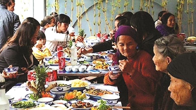 Một ngày hai lần làm giỗ cha...