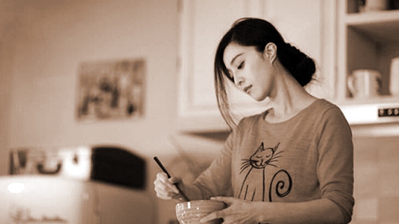 Làm vợ