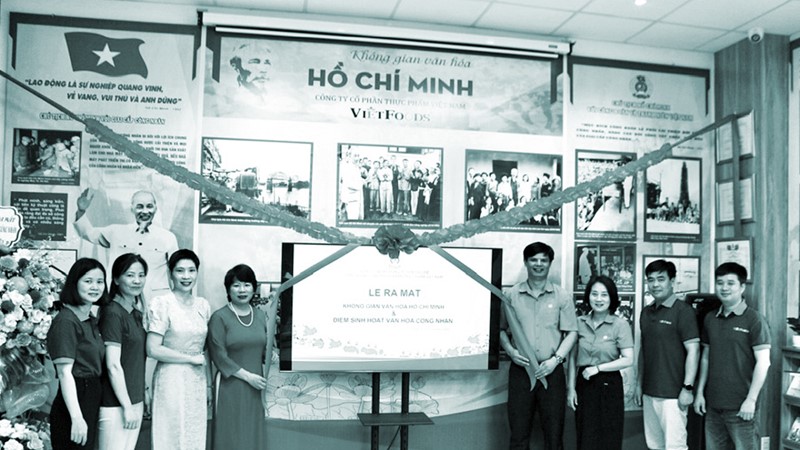 Nâng cao hiểu biết cho người lao động