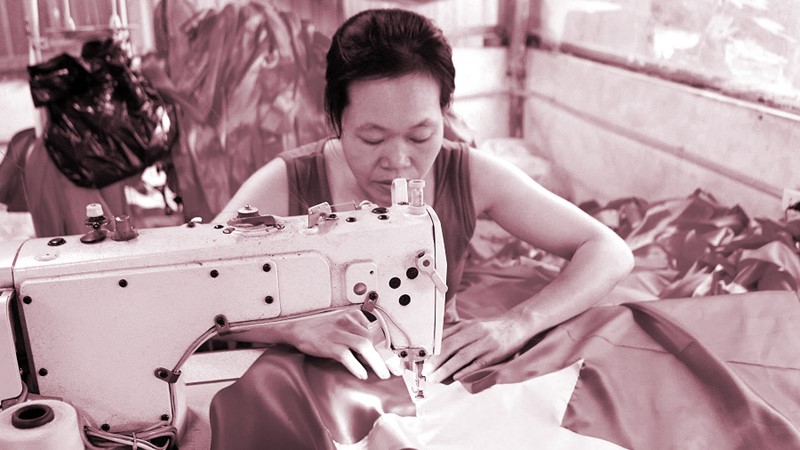 Tinh thần yêu nước trên từng góc phố