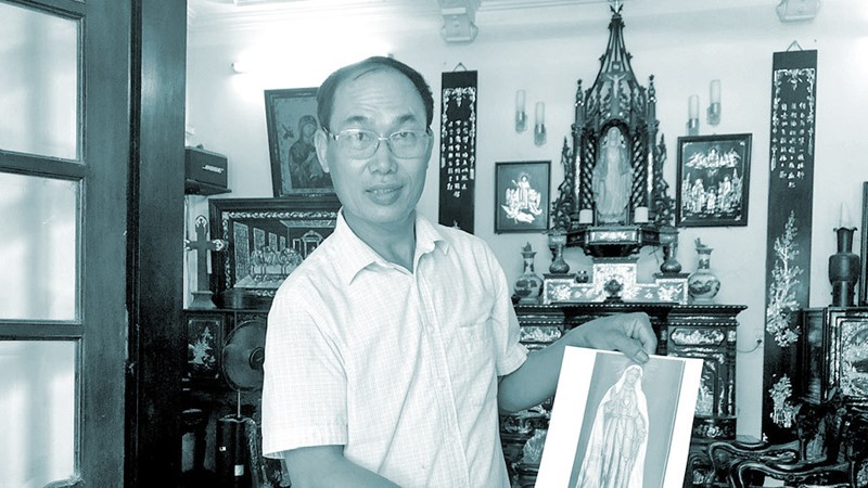 Người bền bỉ giữ nghề khảm trai