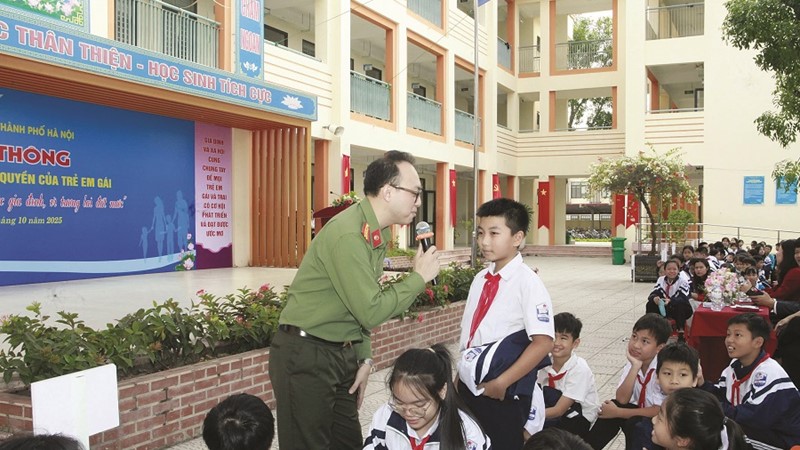 Chung tay tạo “lá chắn số” 