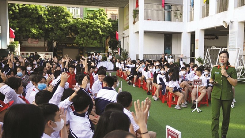 Xây lá chắn an toàn cho trẻ