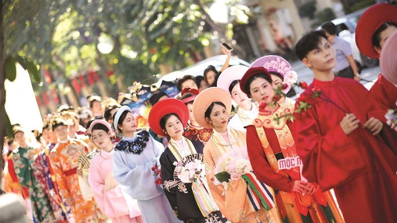 Sắc trẻ trong không gian di sản