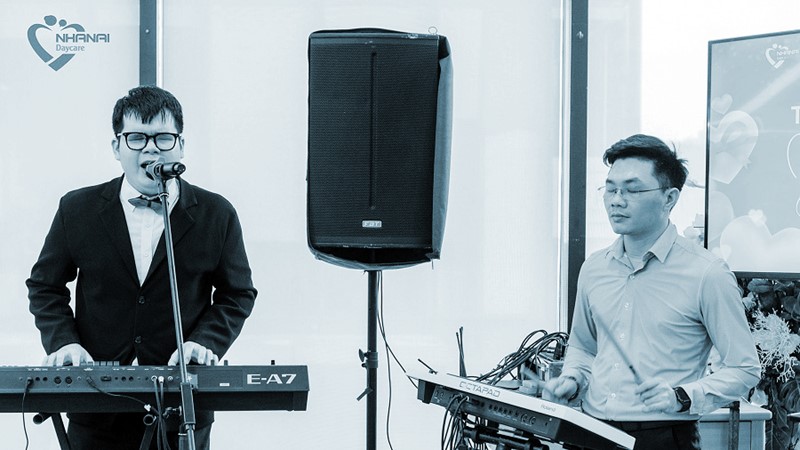 Khi âm nhạc trở thành “đôi mắt”