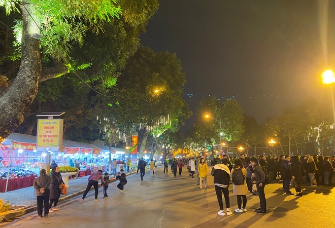 Hà Nội: Tạm dừng hoạt động không gian đi bộ phố Trần Nhân Tông 2 ngày Tết