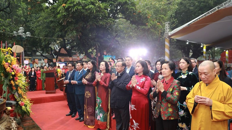 ​Cuộc khởi nghĩa của Hai Bà Trưng là cuộc khởi nghĩa đầu tiên trong lịch sử Việt Nam do phụ nữ lãnh đạo