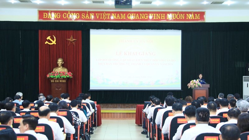 181 học viên tham dự Lớp bồi dưỡng cho cán bộ diện Ban Thường vụ Thành ủy quản lý