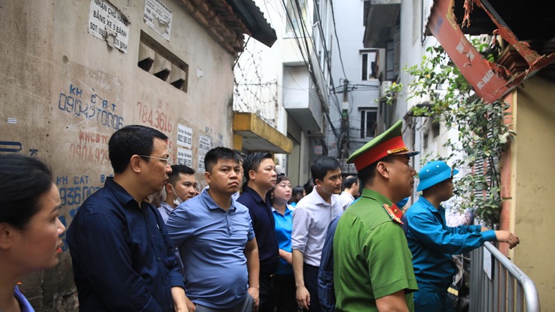 Lãnh đạo Thành phố Hà Nội chỉ đạo khẩn trương xác minh, làm rõ nguyên nhân vụ cháy tại phố Trung Kính