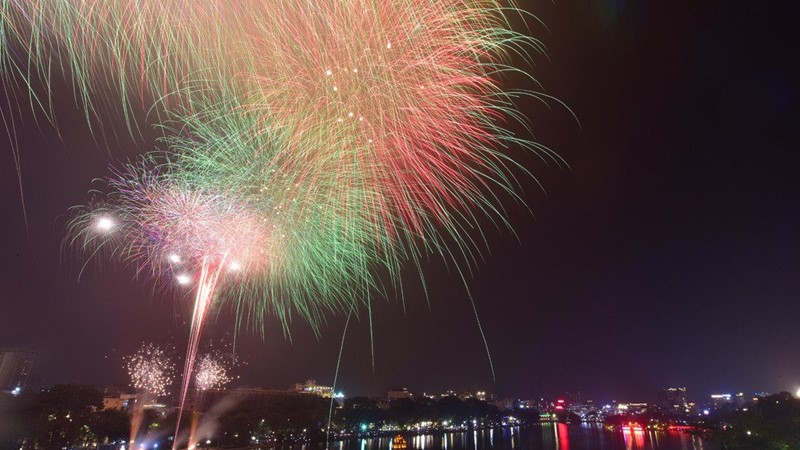 Hà Nội tổ chức 30 điểm bắn pháo hoa chào mừng 70 Ngày Giải phóng Thủ đô