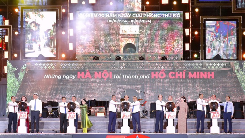 Đặc sắc lễ khai mạc 'Những ngày Hà Nội tại TP Hồ Chí Minh'