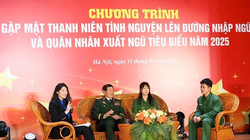 Hà Nội gặp mặt thanh niên tình nguyện lên đường nhập ngũ và quân nhân xuất ngũ tiêu biểu năm 2025