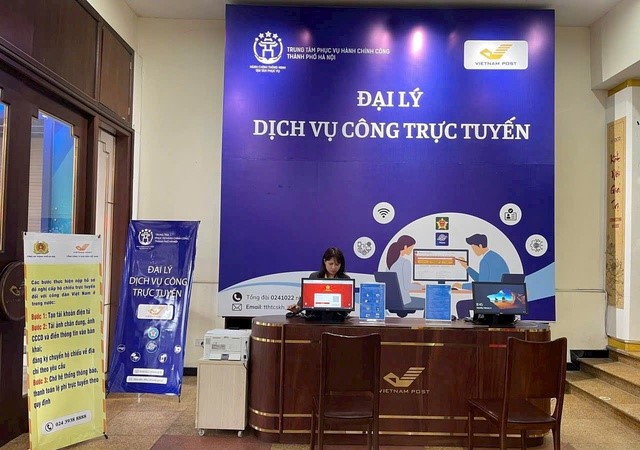 Hà Nội hướng dẫn cấp đổi giấy phép lái xe tại 32 đại lý dịch vụ công trực tuyến 