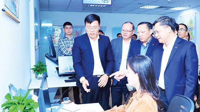 Đẩy mạnh chuyển đổi số trong Đảng bộ Thành phố Hà Nội