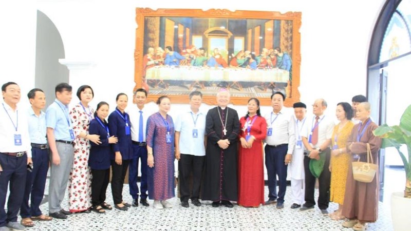 ​Đoàn Mặt trận Tổ quốc thành phố Hà Nội thăm các tổ chức tôn giáo tại thành phố Huế