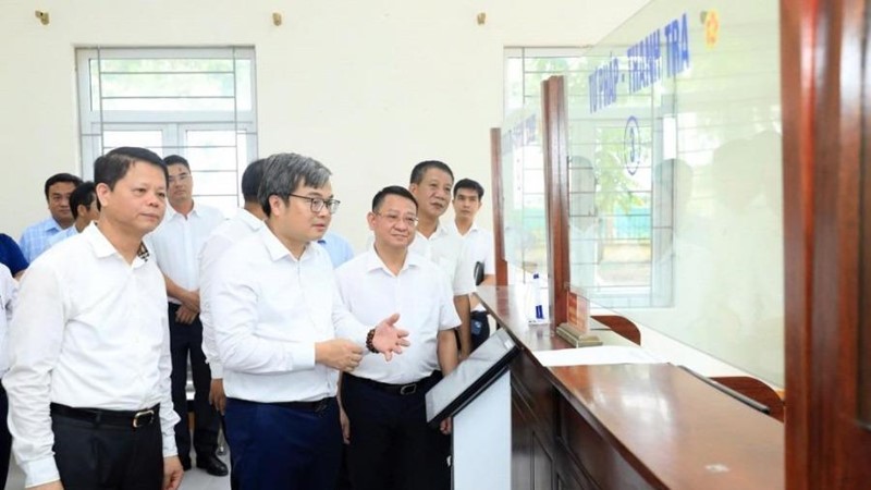 Lãnh đạo UBND TP Hà Nội kiểm tra vận hành chính quyền 2 cấp tại Mê Linh