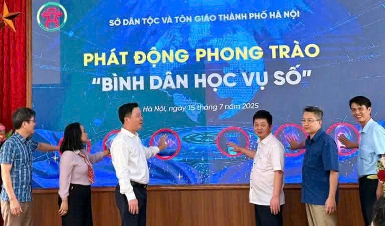 Sở Dân tộc và Tôn giáo Thành phố Hà Nội phát động phong trào “Bình dân học vụ số” 