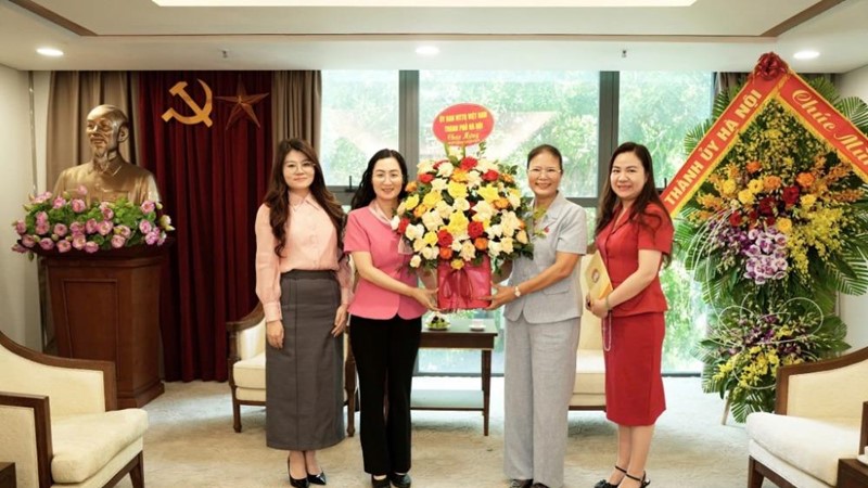 Lãnh đạo MTTQ Việt Nam TP Hà Nội chúc mừng Ban Tuyên giáo và Dân vận Thành uỷ