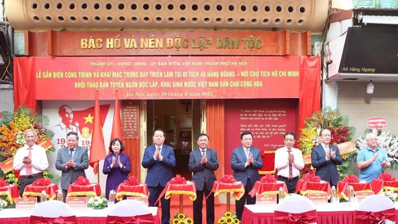 Trưng bày triển lãm tại di tích lịch sử 48 Hàng Ngang
