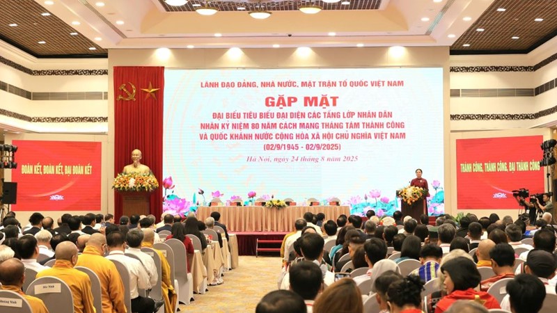 Lãnh đạo Đảng, Nhà nước, MTTQ Việt Nam gặp mặt đại biểu tiêu biểu đại diện các tầng lớp nhân dân