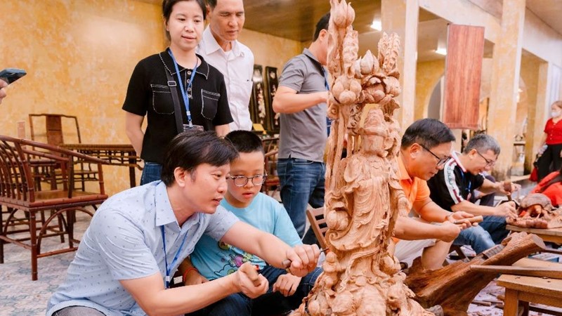 Hàng nghìn du khách tới tham quan, trải nghiệm Không gian Truyền thống và Sáng tạo Hà Nội dịp 2/9
