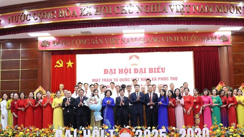 Bà Lê Thị Kim Phương giữ chức Chủ tịch Ủy ban MTTQ Việt Nam xã Phúc Thọ khóa I, nhiệm kỳ 2025-2030  ​