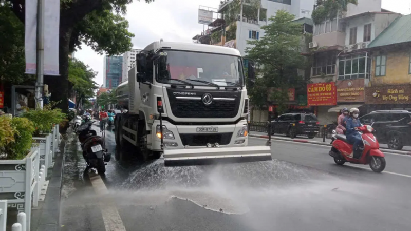 UBND thành phố Hà Nội giao nhiệm vụ cho một số đơn vị khẩn trương khắc phục các điểm ngập úng