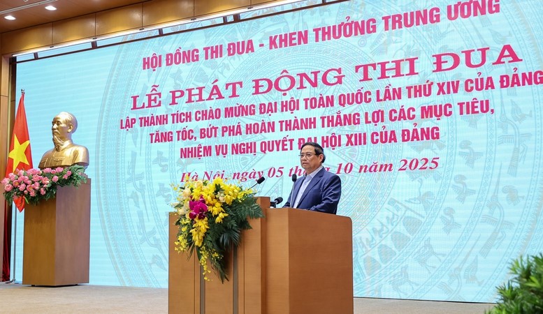 Hà Nội quyết tâm thực hiện có hiệu quả đợt thi đua cao điểm chào mừng Đại hội Đảng