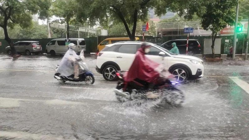 Chủ tịch UBND Thành phố Hà Nội Trần Sỹ Thanh yêu cầu tập trung phòng, chống lũ, lụt, lũ quét, sạt lở đất