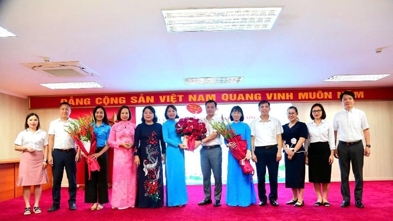 Ra mắt công đoàn phường Dương Nội trực thuộc LĐLĐ thành phố Hà Nội